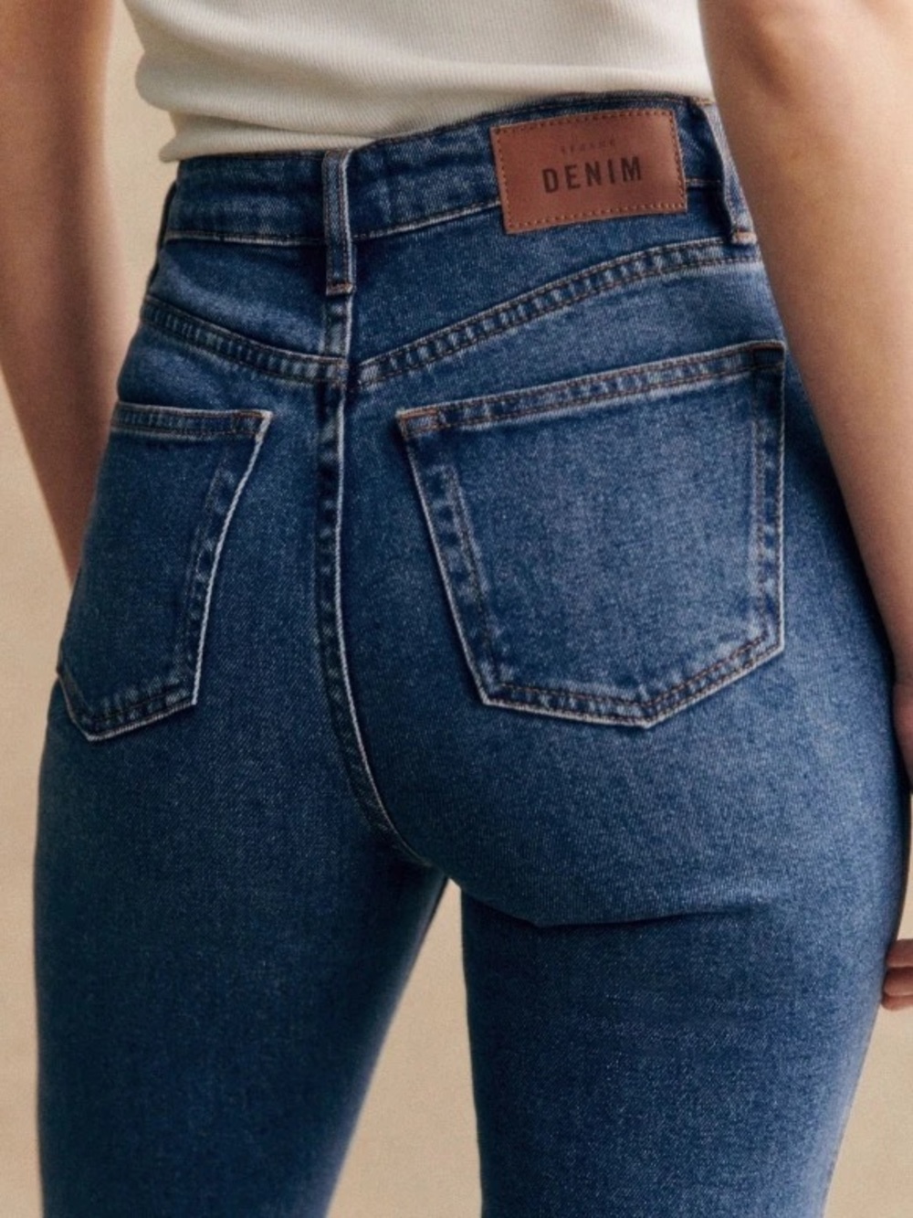 NWT Sezane 1967 Brut Sexy Blue Jeans - Raw Ankle Hemlines - Size 26 Denim